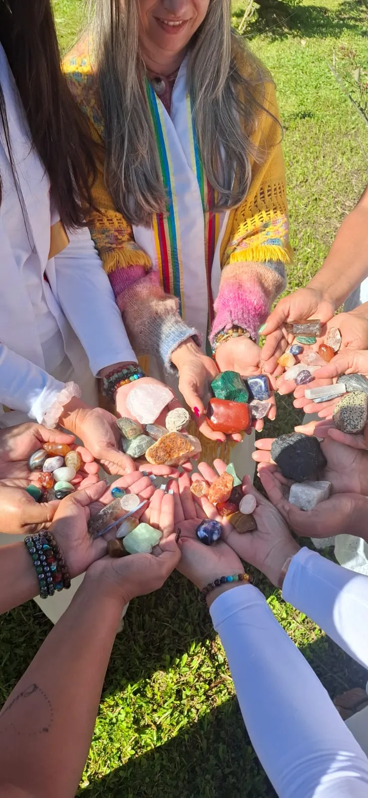 Sessão de terapia integrativa Magia Divina no Jardim das Vertentes