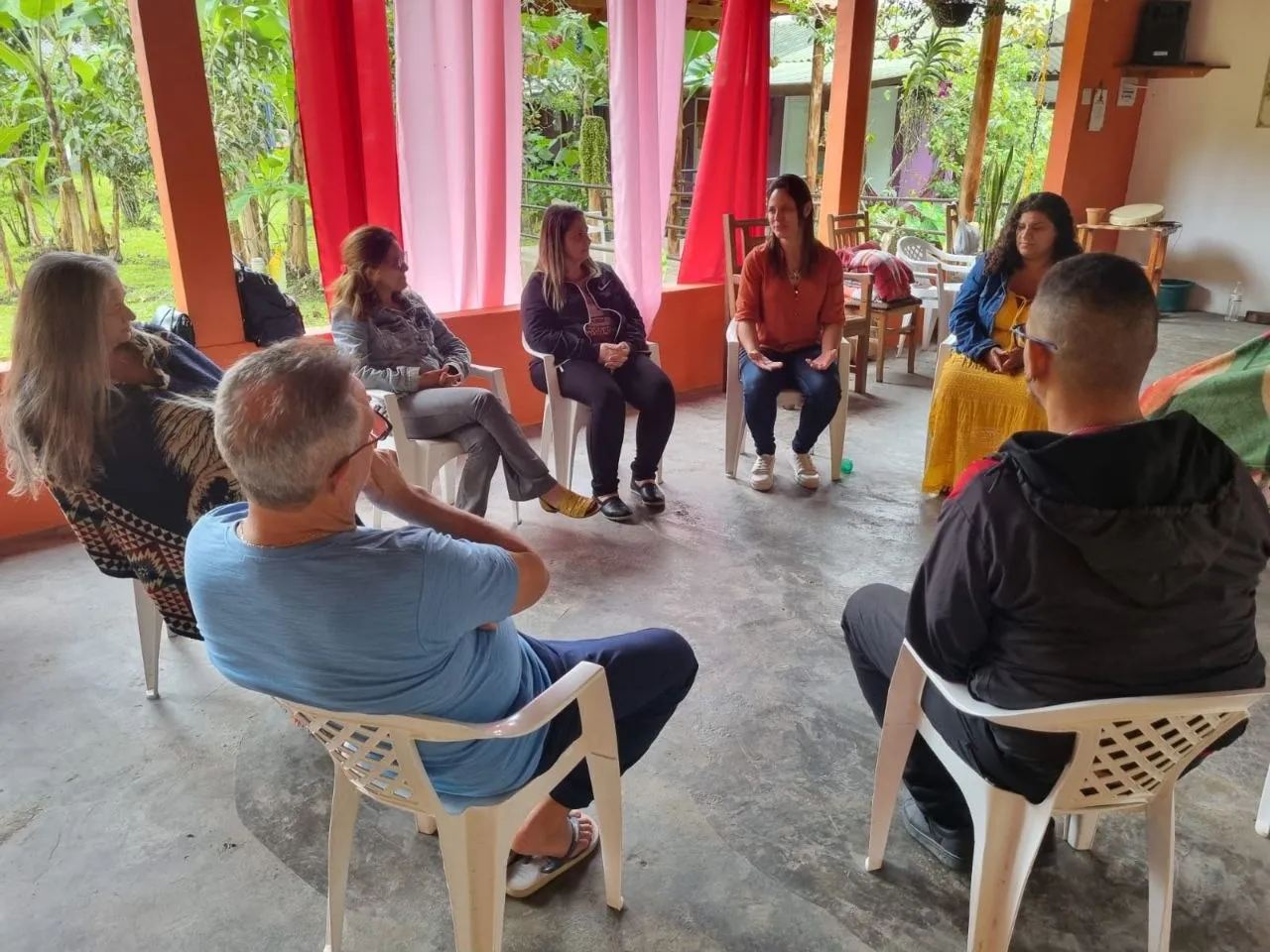 Sessão de terapia integrativa ThetaHealing® no Jardim das Vertentes