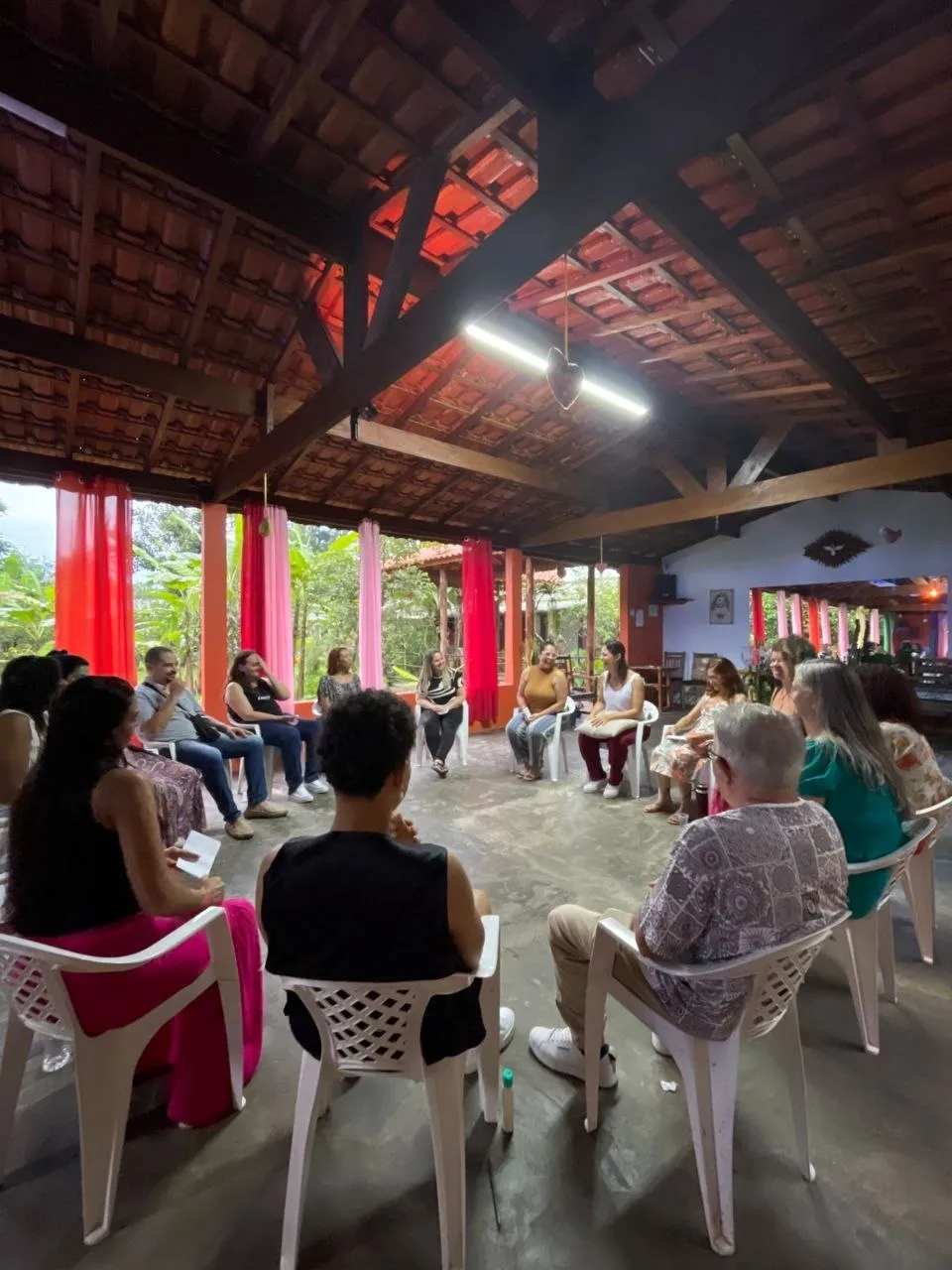 Sessão de terapia integrativa ThetaHealing® no Jardim das Vertentes